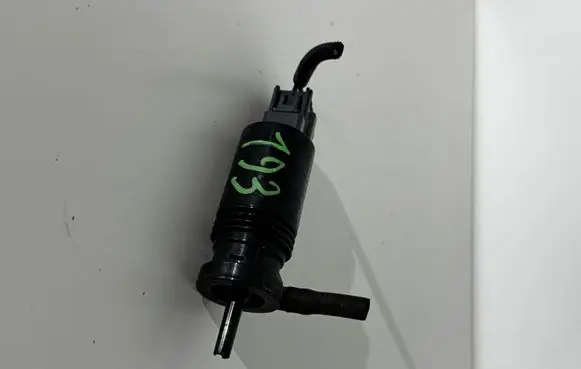 Volvo C70 Headlight washer pump 1012353