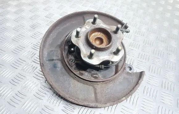 Nissan Qashqai Rear wheel hub spindle/knuckle 