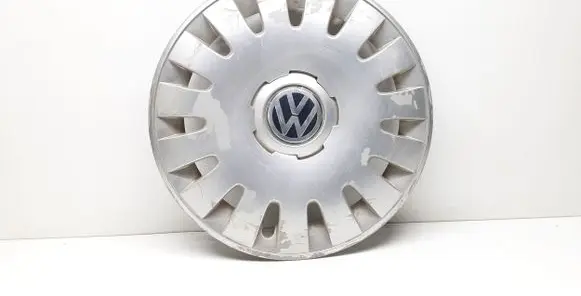Volkswagen Touran I R16 wheel hub/cap/trim 7M3601147G