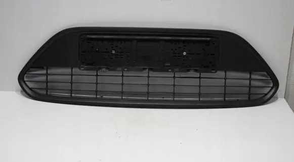 Ford Focus Front bumper upper radiator grill 8M5117B968A