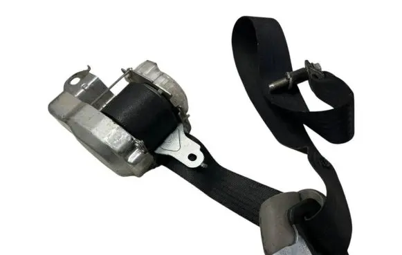 Nissan Navara Front seatbelt 7P1030P