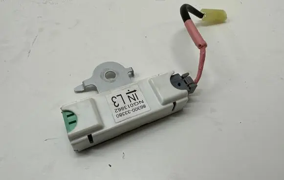 Toyota Camry VIII XV70 Aerial antenna amplifier 8630033380