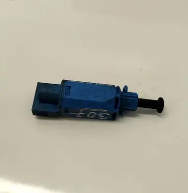 Volkswagen PASSAT B4 Brake pedal sensor switch 1H0927189 1H0927189D