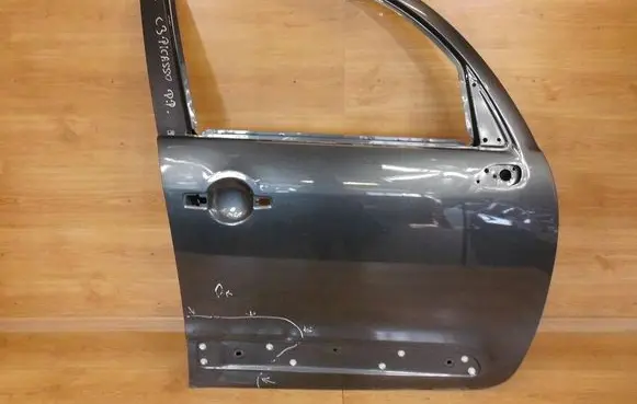 Citroen C3 Picasso Front door