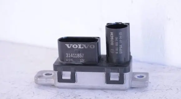 Volvo V60 Glow plug pre-heat relay 31411857 0281003140