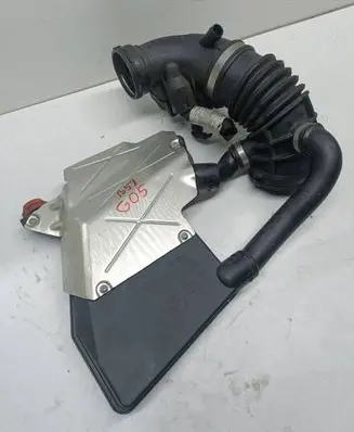 BMW X5M G05 F95 Turbo air intake inlet pipe/hose 7643302 8678922 PA66GF30