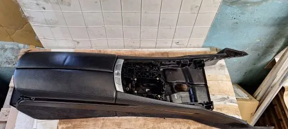 BMW 7 F01 F02 F03 F04 Armrest 9112677 58450713