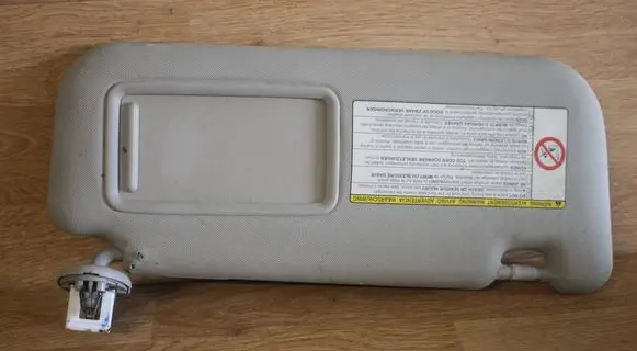 Toyota Auris 150 Sun visor