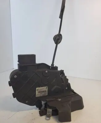 Volvo V70 Front door lock 31253665