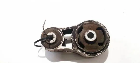 Mazda CX-7 Engine mount bracket