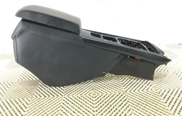 Peugeot 508 Center console