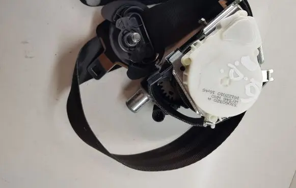 Citroen C5 Front seatbelt 33060320A