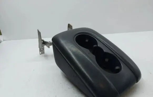 Audi Q7 4L Armrest