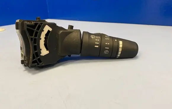 Nissan X-Trail T30 Wiper control stalk 25260 8H705