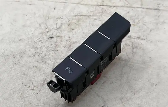 Volkswagen Golf VII Rear glass lock/latch T1803 517927238
