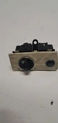 Mercedes-Benz E W211 Light switch 2115450104 04056002