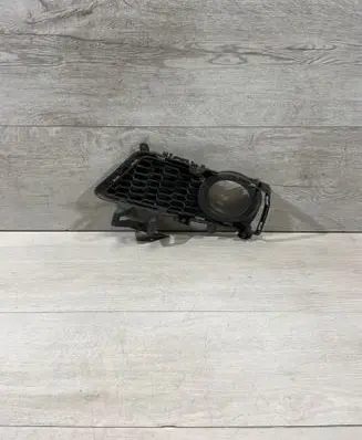Front bumper lower grill