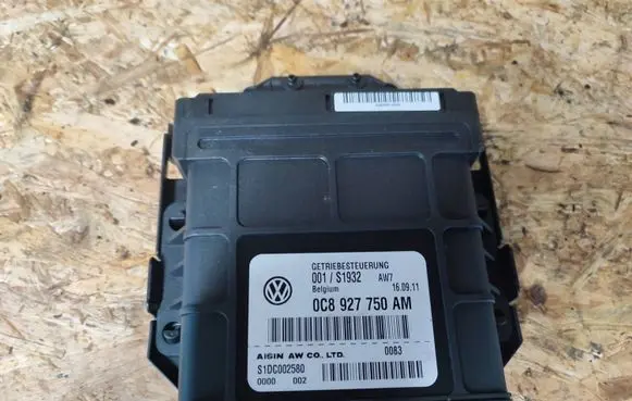 Volkswagen Touareg II Gearbox control unit/module 0C8927750AM S1D0002580 001S1932