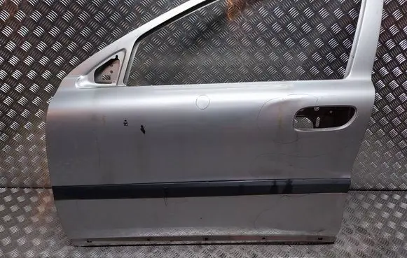 Volvo S60 Front door S26372114