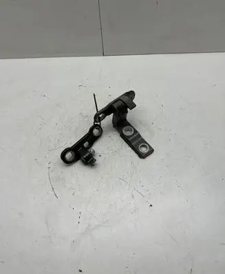 Volvo XC60 Front door lower hinge 31424608