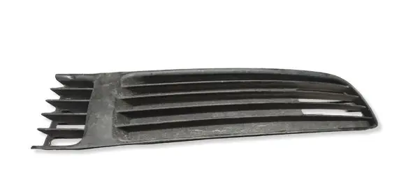 Volkswagen PASSAT B5 Front bumper lower grill 3B0853678
