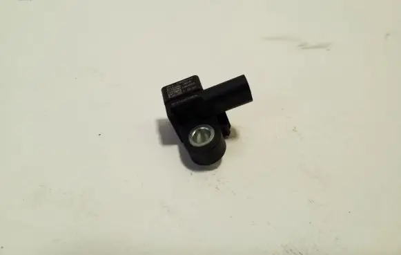 Land Rover Evoque II Airbag deployment crash/impact sensor JPLA148006DA