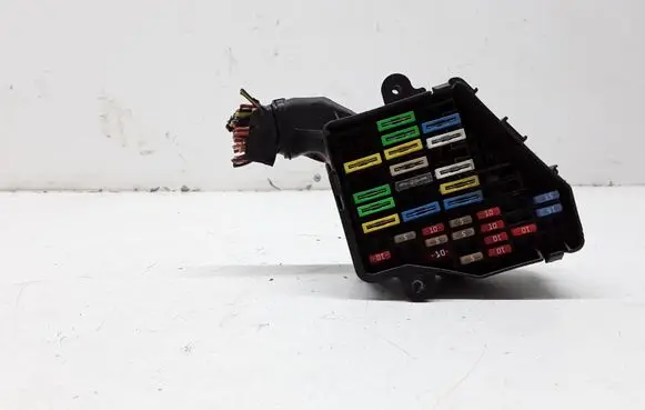 Seat Exeo (3R) Fuse module 8D2941824