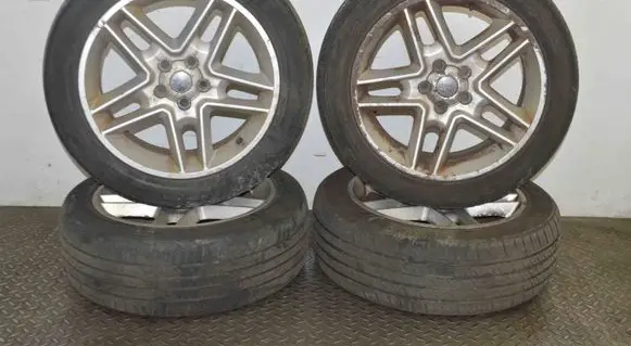 Jeep Compass R18 alloy rim 05189434AB 7JX18