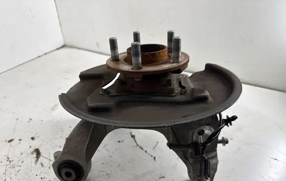 Ford Mustang VI Rear wheel hub FR35B758