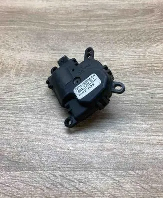 Ford Mondeo Mk III Air flap motor/actuator 1S7H19B634AA