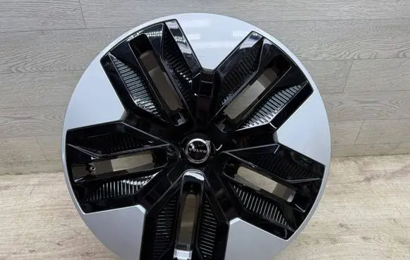 Volvo EX30 R18 alloy rim 80000277