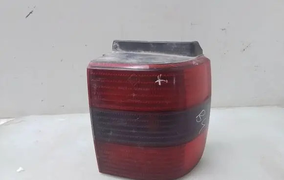 Volkswagen PASSAT B4 Rear/tail lights