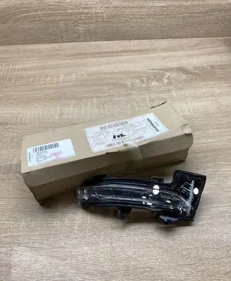 Skoda Octavia Mk3 (5E) Mirror indicator light 5E0949102