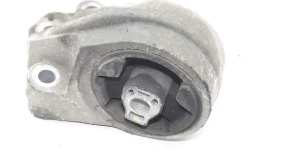 Opel Antara Engine mount bracket