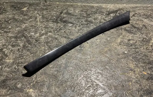BMW 5 GT F07 Front door card panel trim