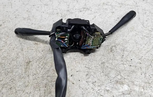 Mitsubishi Colt Indicator stalk 0488