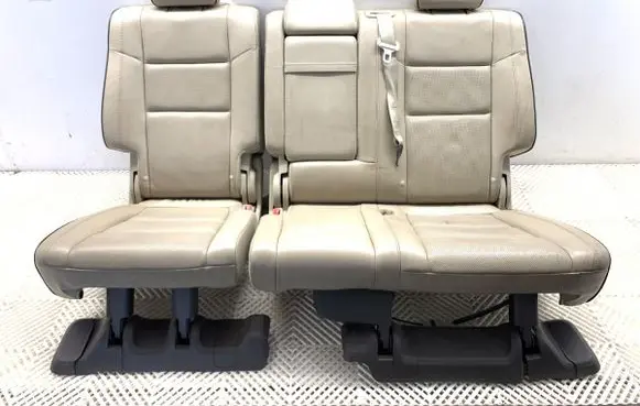 Jeep Grand Cherokee Second row seats 
