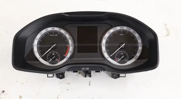 Speedometer (instrument cluster)