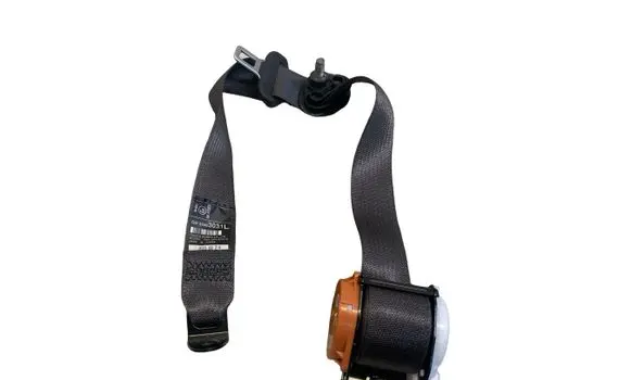 Opel Mokka Rear seatbelt 95403031 E40641375