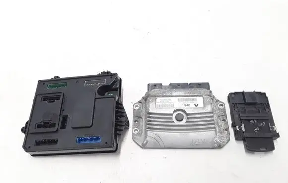 Renault Megane III Engine ECU kit and lock set 