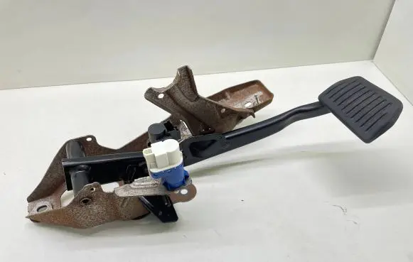 Volvo XC60 Brake pedal 31341100