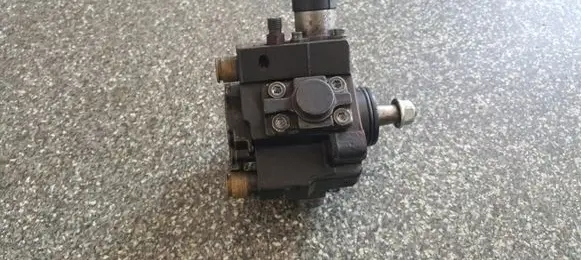Hyundai i40 Fuel injection high pressure pump 0445010206 331002A420 CRCP1H3R7510789S