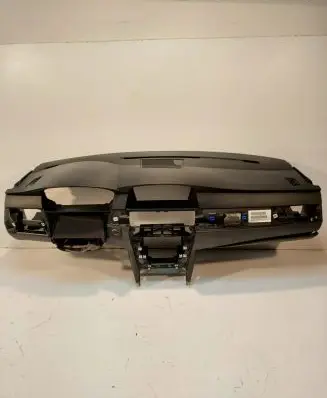 BMW 5 E60 E61 Dashboard