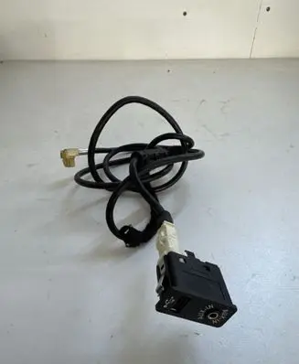 BMW 3 E90 E91 AUX in-socket connector 9237653 9247714 9239918