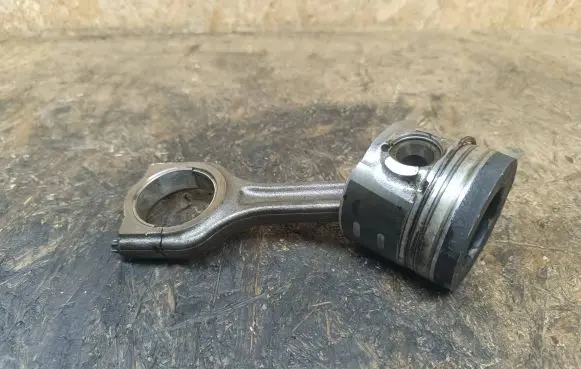 Citroen C4 Cactus Piston with connecting rod T1DB