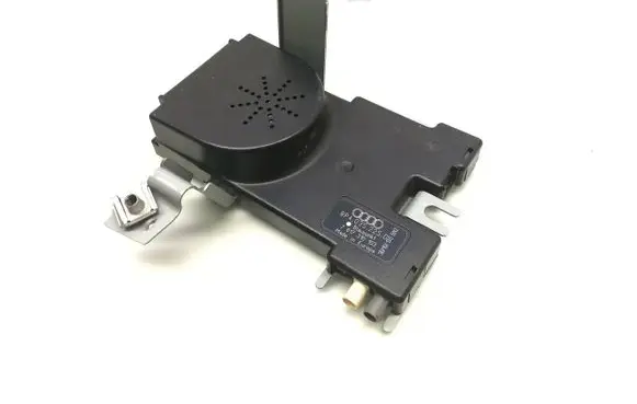 Audi A3 S3 8P Aerial antenna amplifier 8P4035225D 7617310103