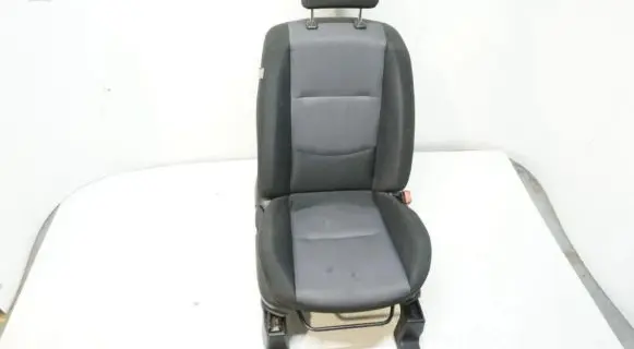 Mazda 5 Front passenger seat 