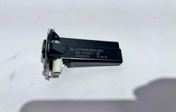 Mercedes-Benz A W177 Antenna control unit A2139052803
