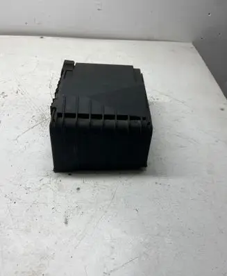 Volkswagen PASSAT B6 Fuse module 3C0937125 63592777