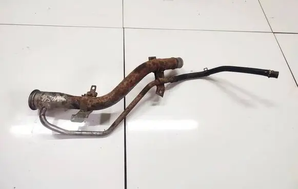 Honda Accord Fuel tank filler neck pipe 